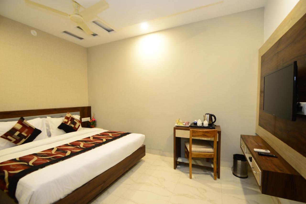 Hopp Inn อุเดเปอร์ ภายนอก รูปภาพ