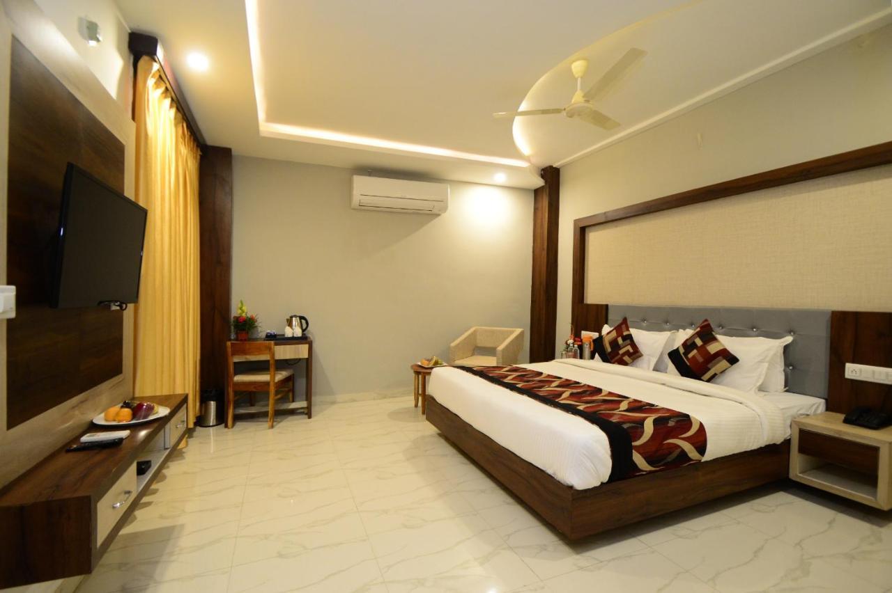 Hopp Inn อุเดเปอร์ ภายนอก รูปภาพ