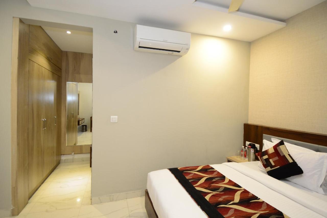 Hopp Inn อุเดเปอร์ ภายนอก รูปภาพ