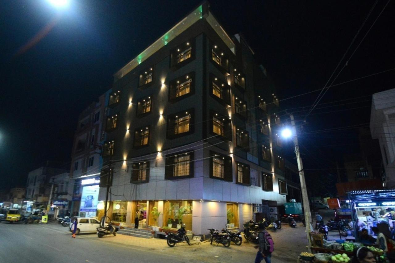 Hopp Inn อุเดเปอร์ ภายนอก รูปภาพ